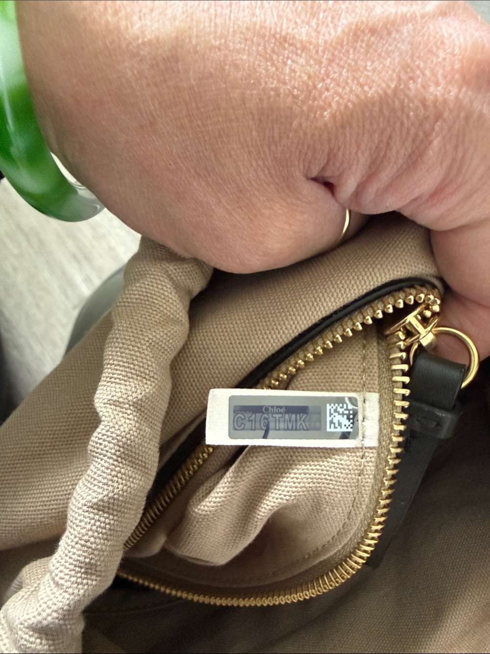 Chloé Olive Green Leather Drawstring Crossbody Bag with Tan Strap - Picture 7 of 7